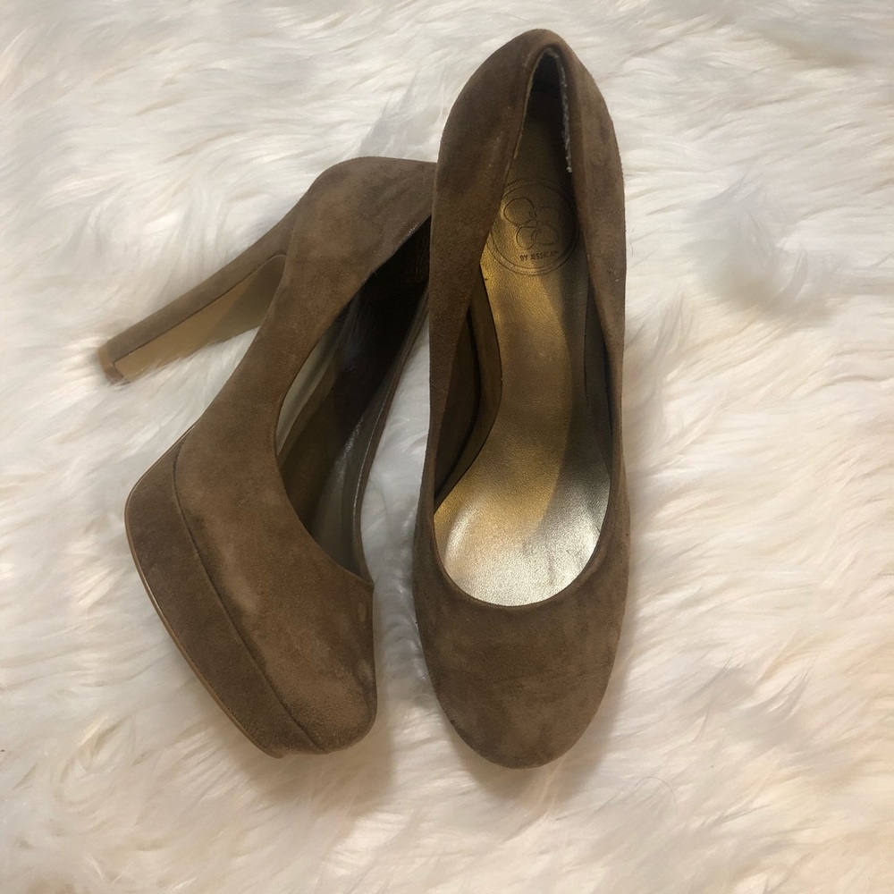 8 Jessica Simpson Tan Suede Platform Heels